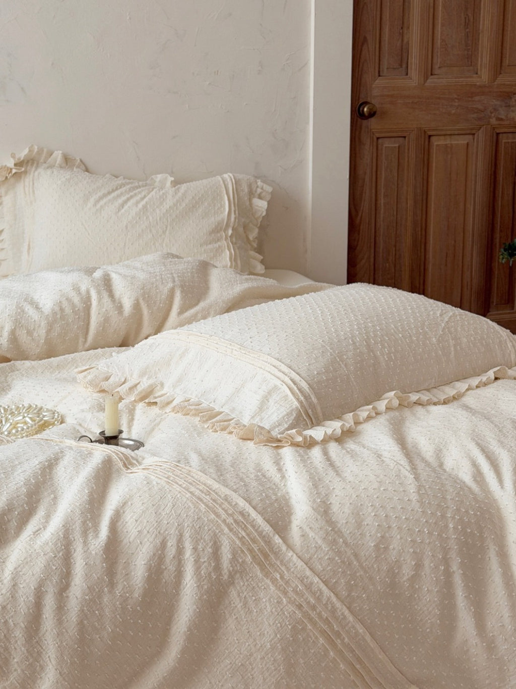 Elodie Clip-Jacquard Ruffle Muslin Bedding Set original reference image 4