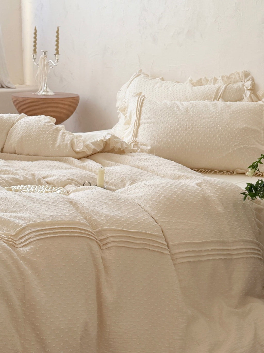 Elodie Clip-Jacquard Ruffle Muslin Bedding Set original reference image 6