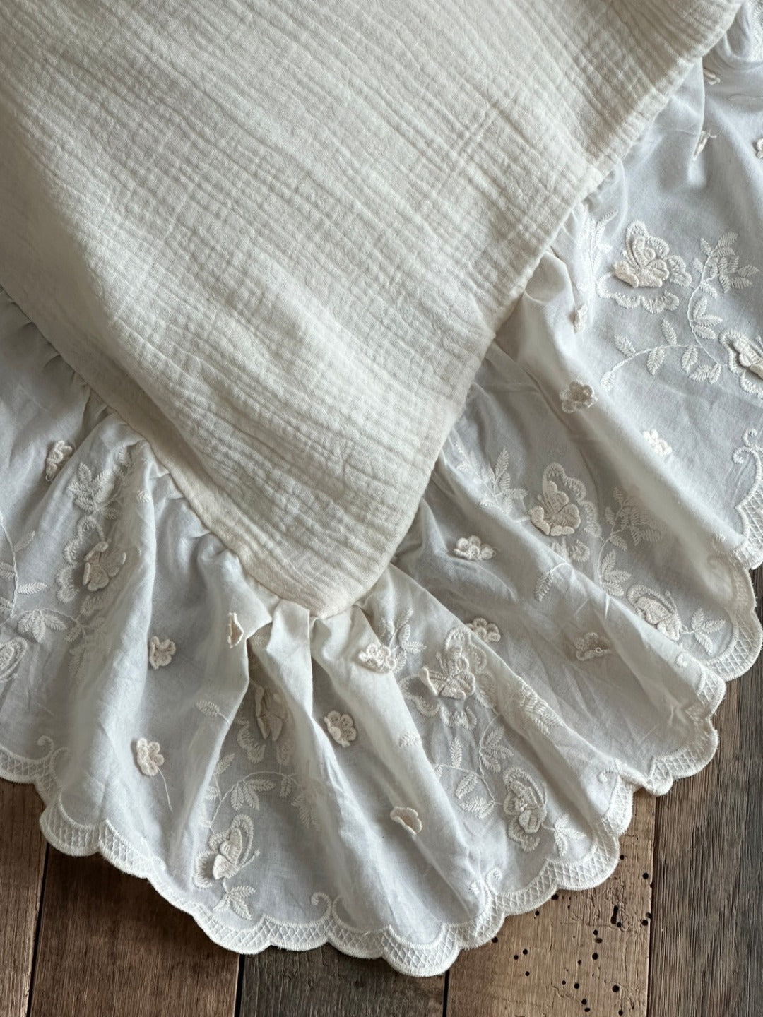 Elowen Pearl Ivory Embroidered Muslin Bedding Set original reference image 7