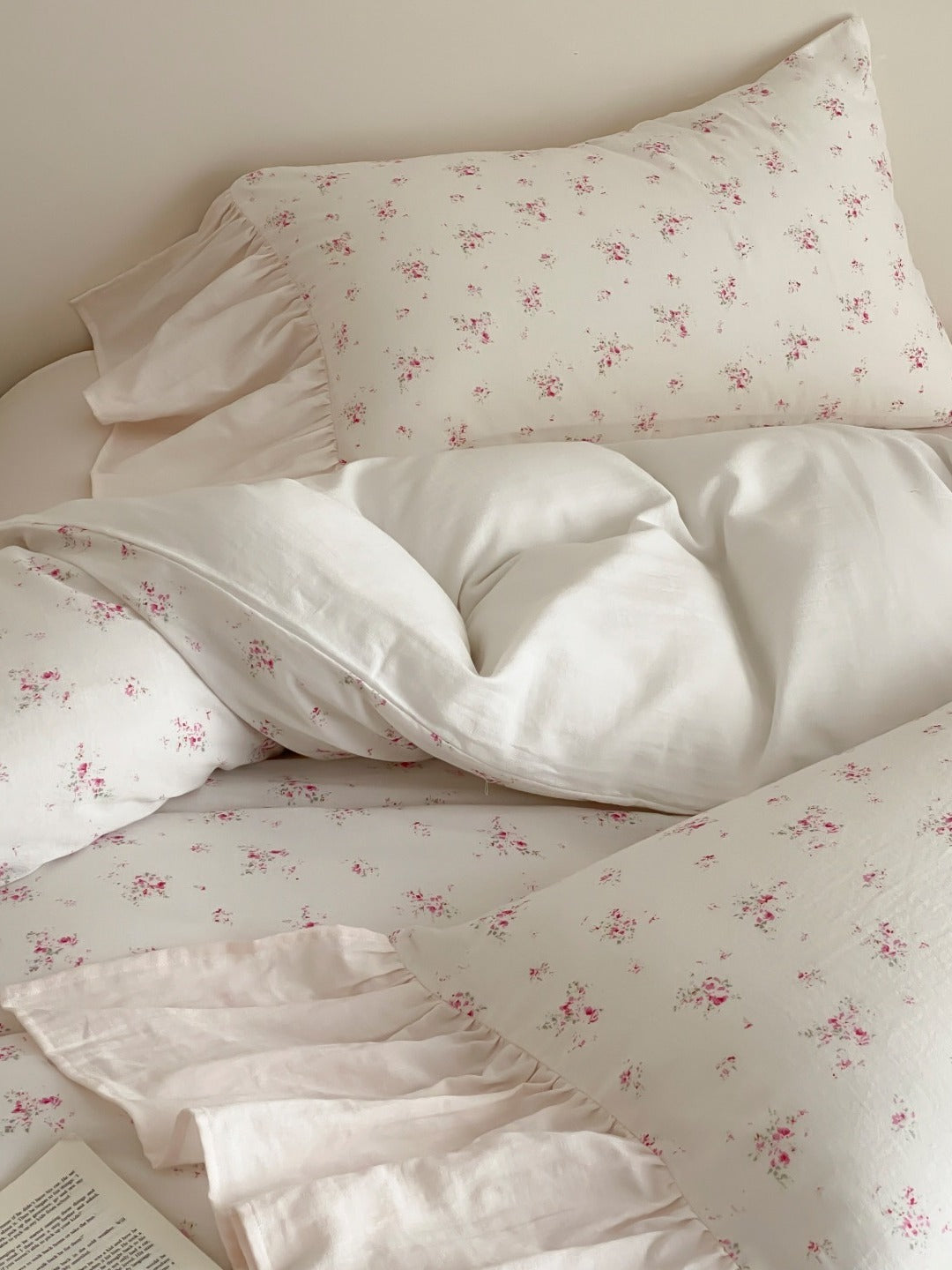 Evening Rose Ivory Floral Ruffle Muslin Bedding Set original reference image 1