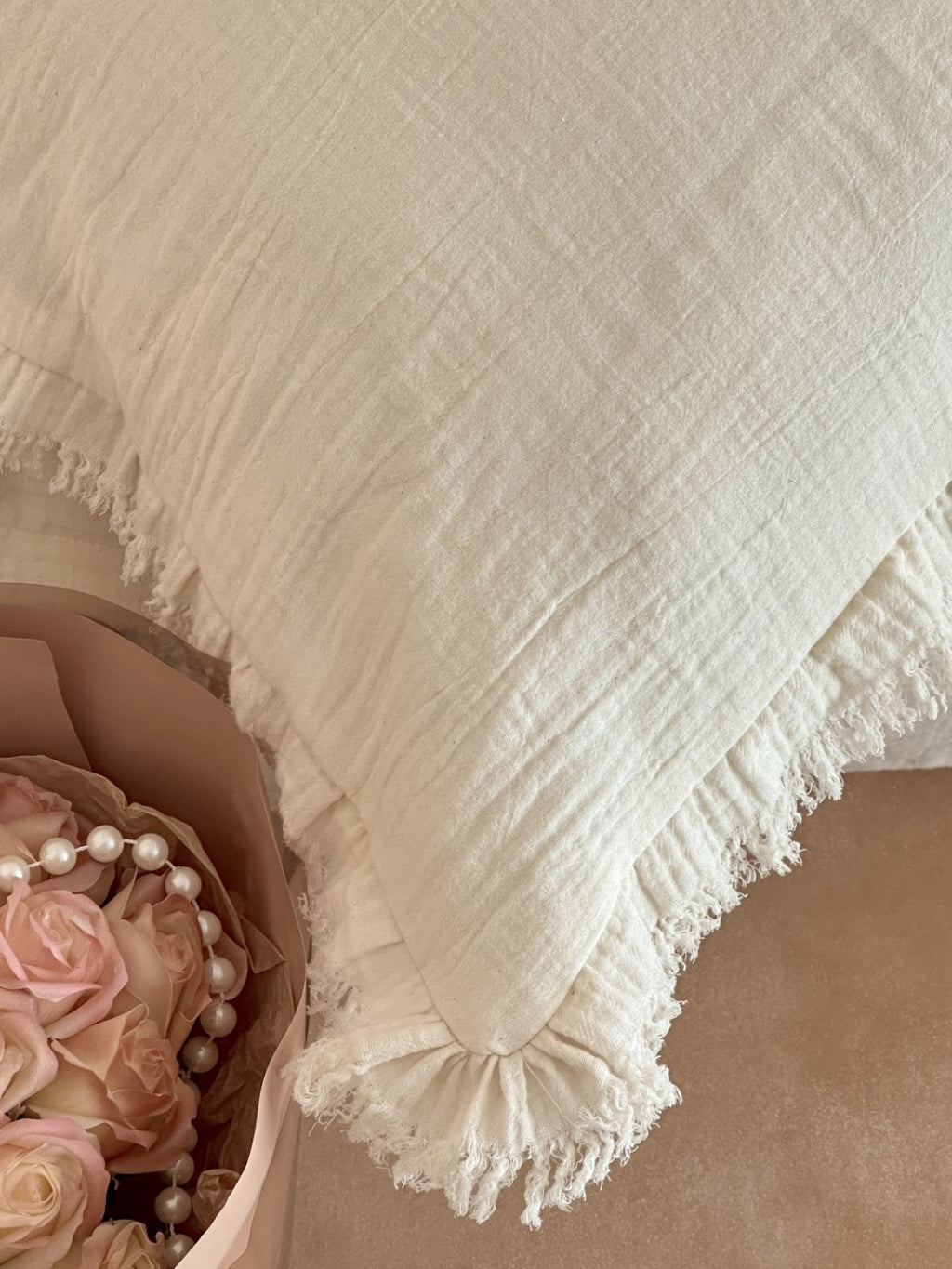 Isla Ivory Tassel-Trim Muslin Bedding Set original reference image 2