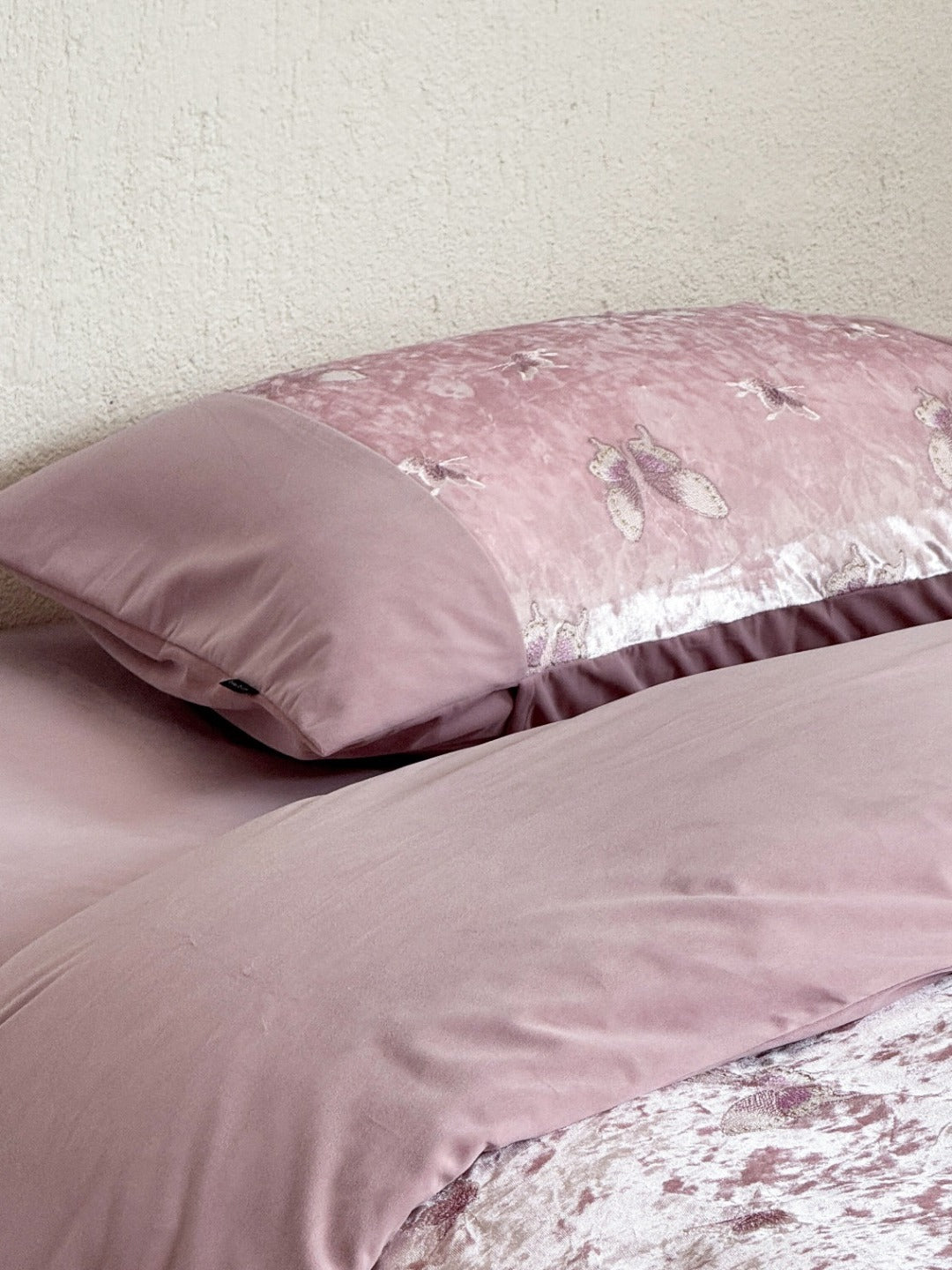 Liora Ivory & Rose Butterfly Velvet Bedding Set original reference image 14