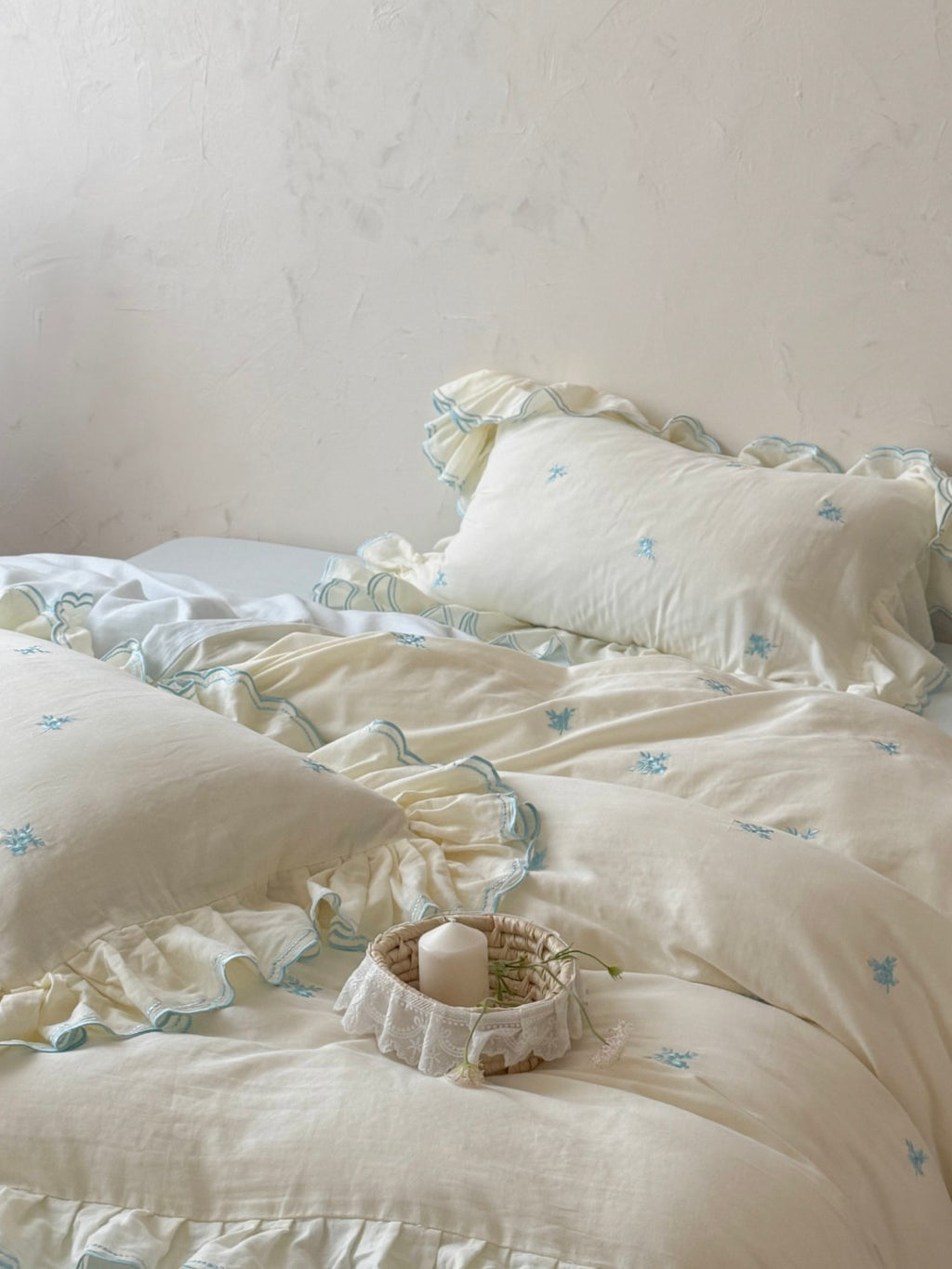 Marielle Scalloped Embroidered Muslin Bedding Set original reference image 17