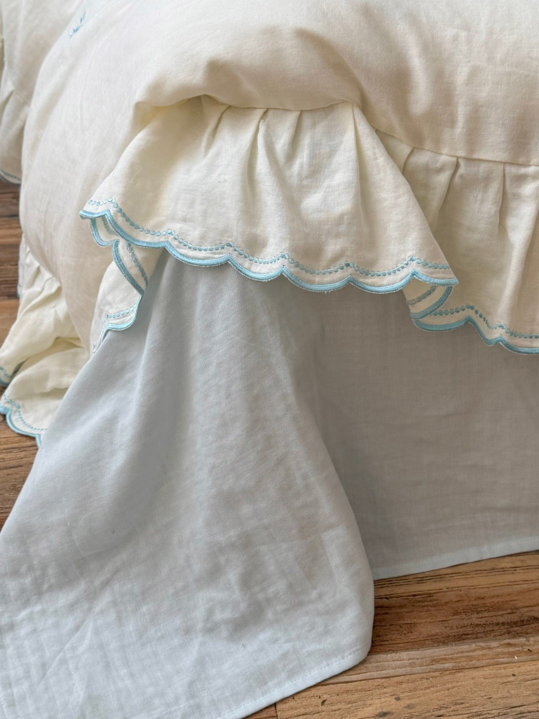 Marielle Scalloped Embroidered Muslin Bedding Set original reference image 18