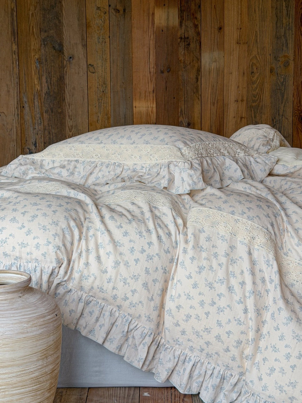 Pomeline Ivory Floral Ruffle Muslin Bedding Set original reference image 3