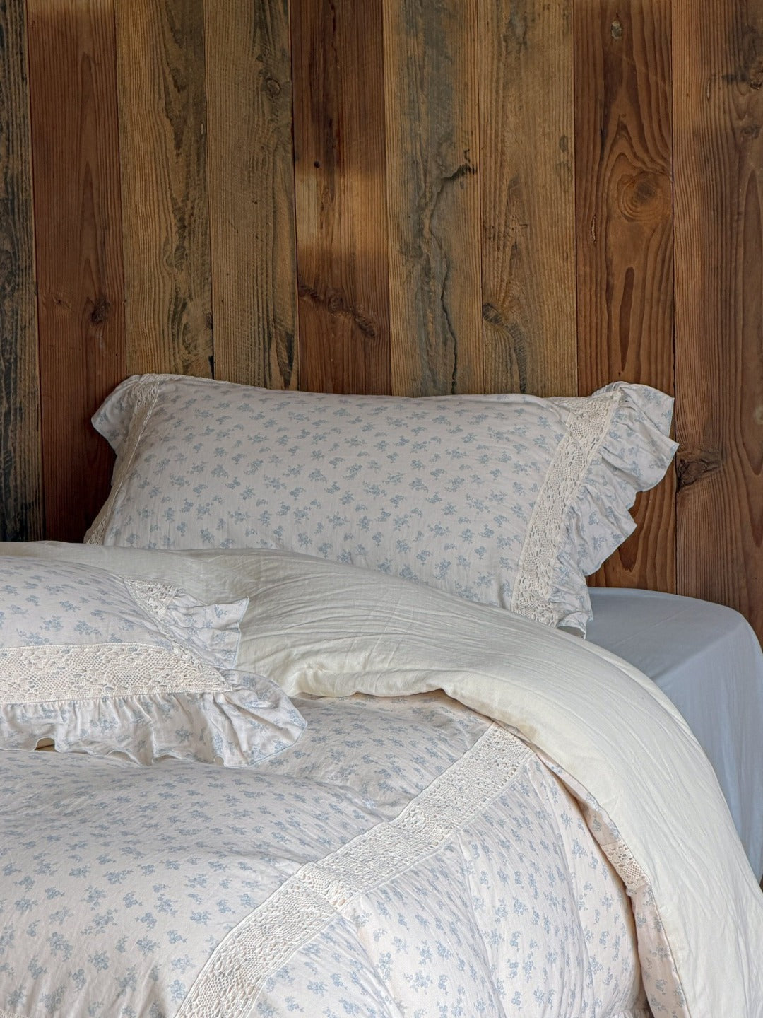 Pomeline Ivory Floral Ruffle Muslin Bedding Set original reference image 6