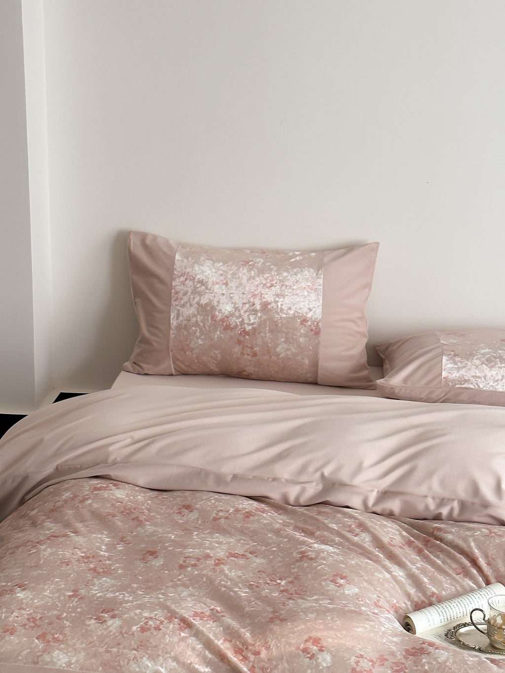 Rosalie Blush Floral Velvet Bedding Set original reference image 8