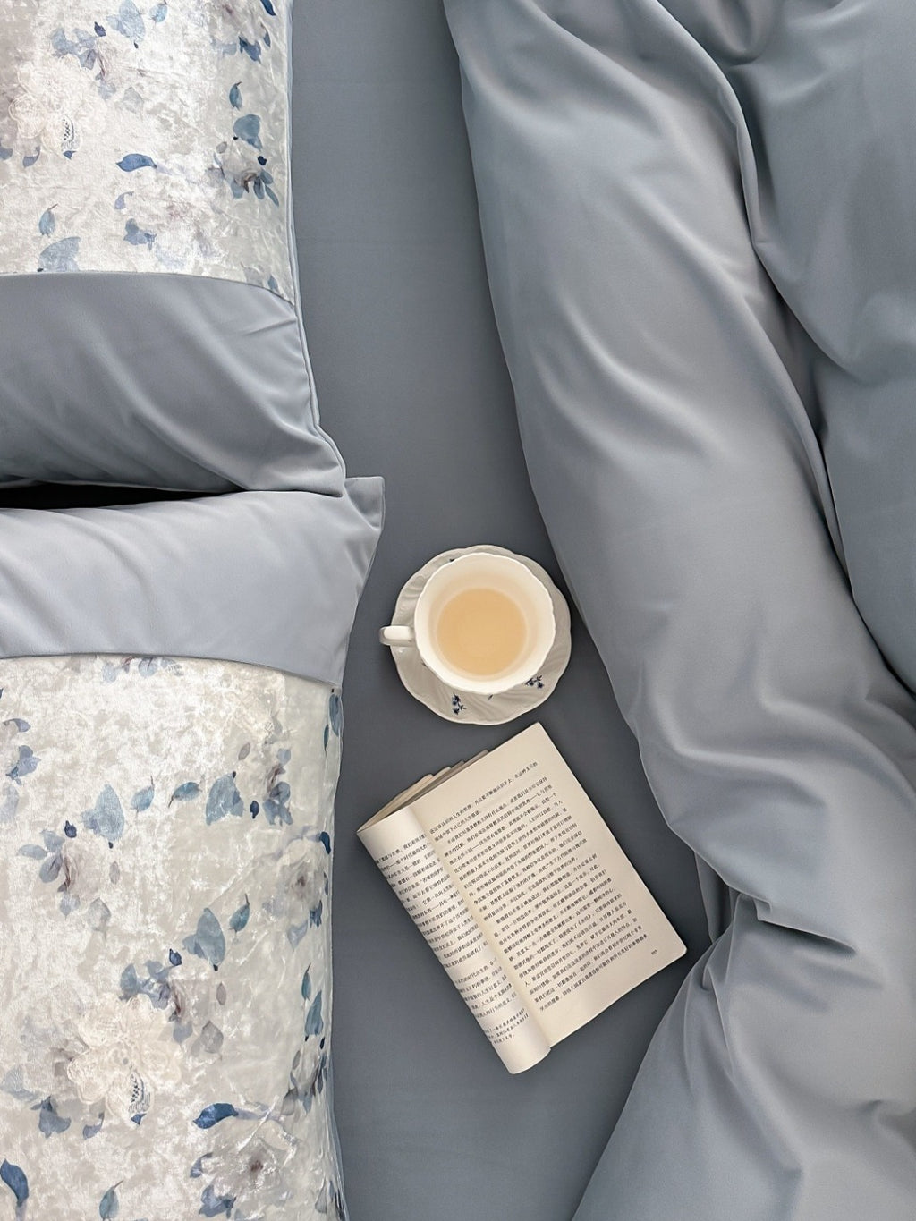 Serene Blue Watercolor Floral Velvet Bedding Set original reference image 5